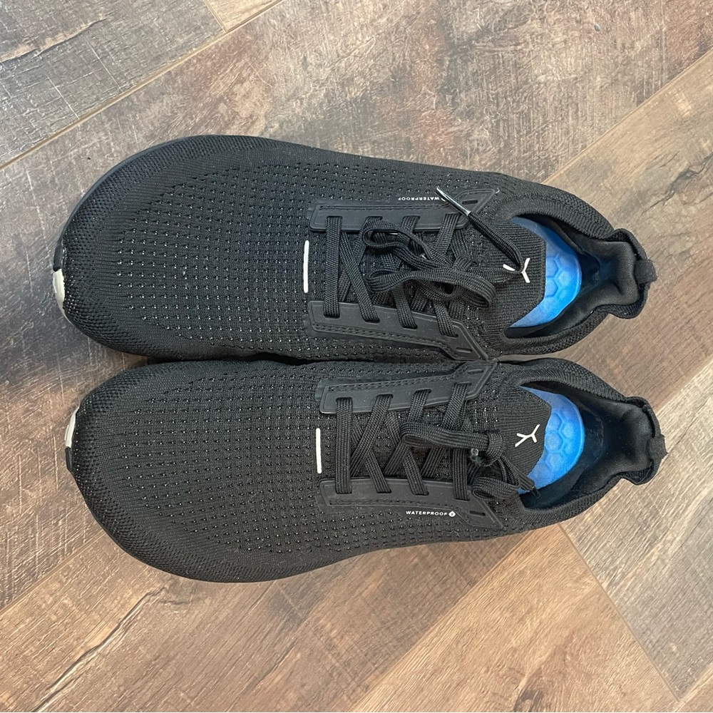 Flux Footwear Adapt Waterproof Runner Stealth Black Athletic Shoe W 10 M 8.5 - Picture 2 of 8